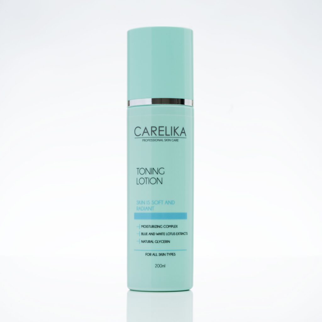 CARELIKA Tonisierende Lotion mit Feuchtigkeits-Komplex und Meeresextrakten