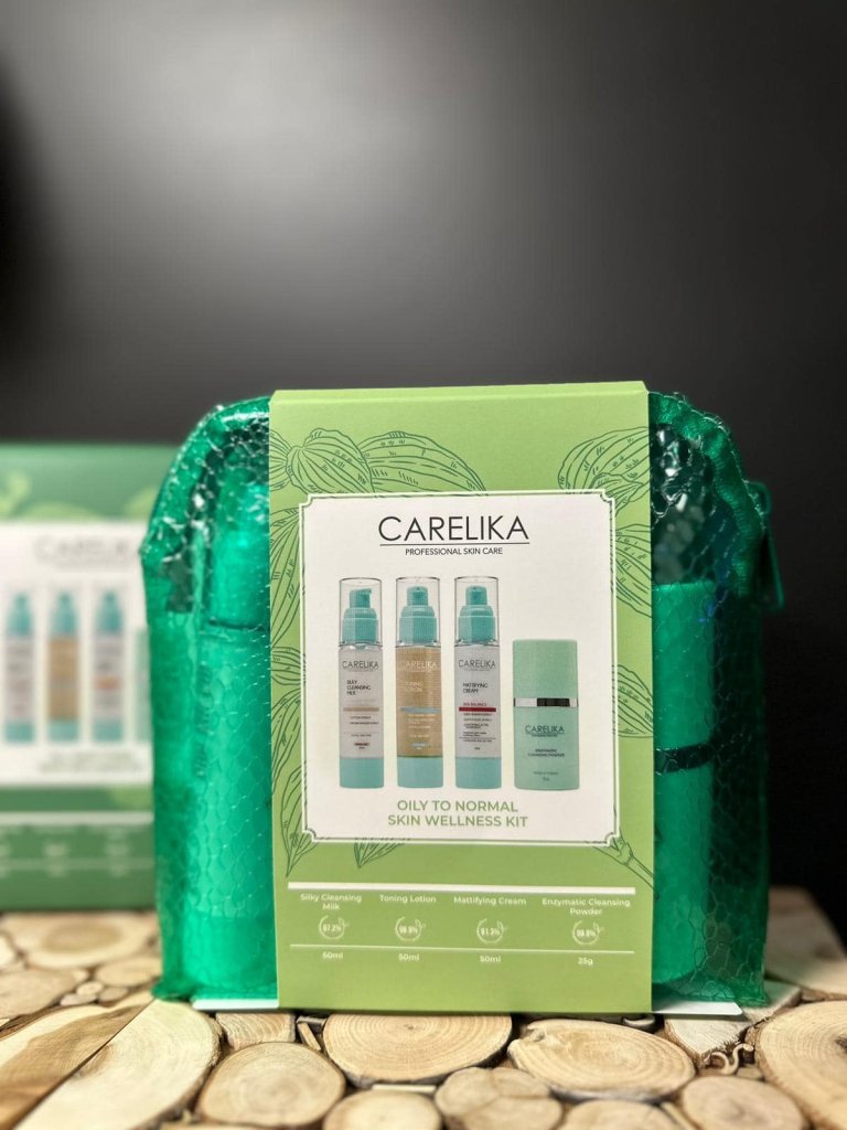Carelika Beauty-Set/Reisetasche für Haut und Akne